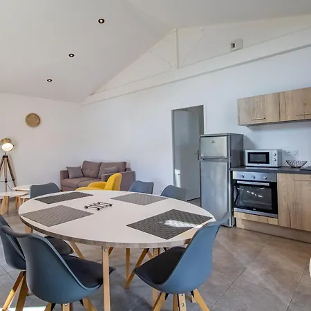 Moderne Et Confortable Proche Cholet, Nantes Et Puy Du Fou, Avec Terrasse Et Pres D'un Etang Landhuis *