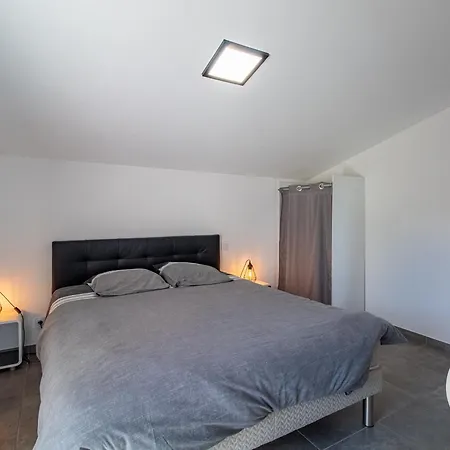 Moderne Et Confortable Proche Cholet, Nantes Et Puy Du Fou, Avec Terrasse Et Pres D'un Etang - Fr-1-622-43